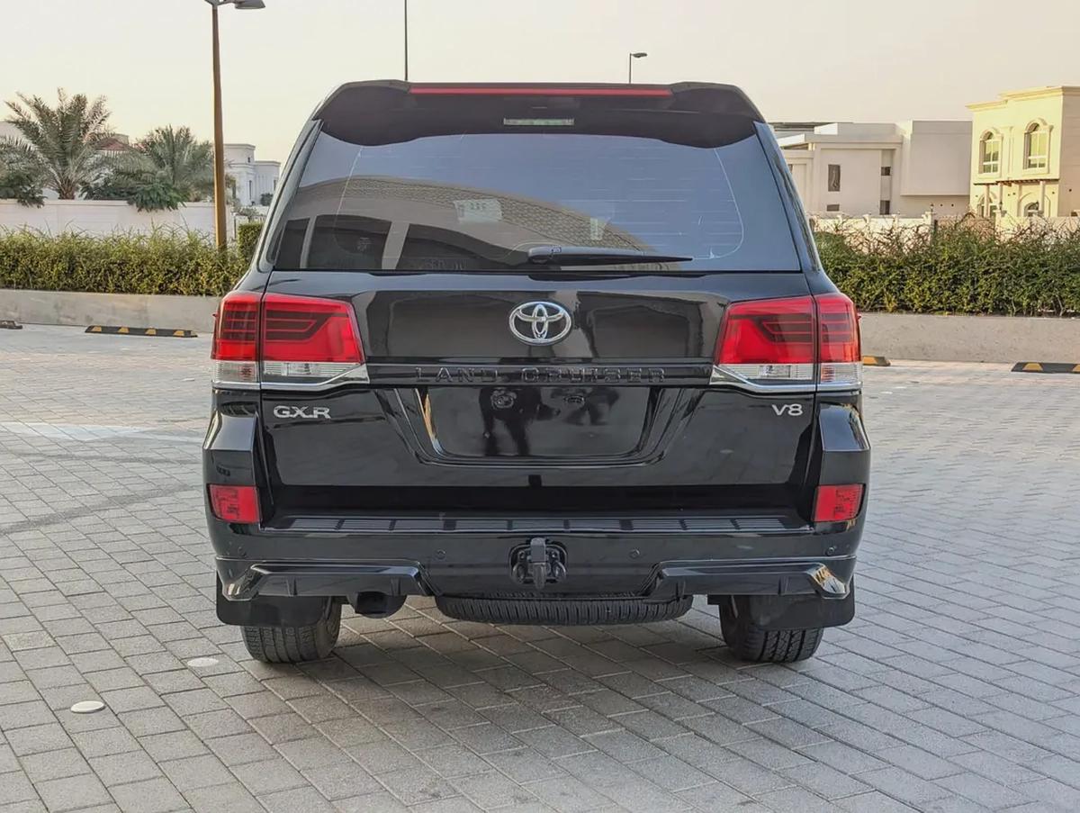 TOYOTA LAND CRUISER 2020 GXR V8 GCC IN EXCELLENT CONDITION-17-17
