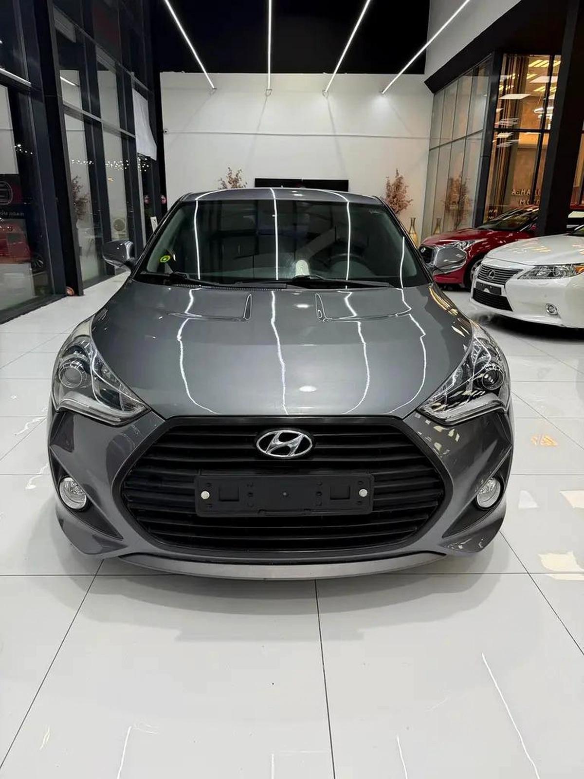 Hyundai Veloster Korean clean title-2-2