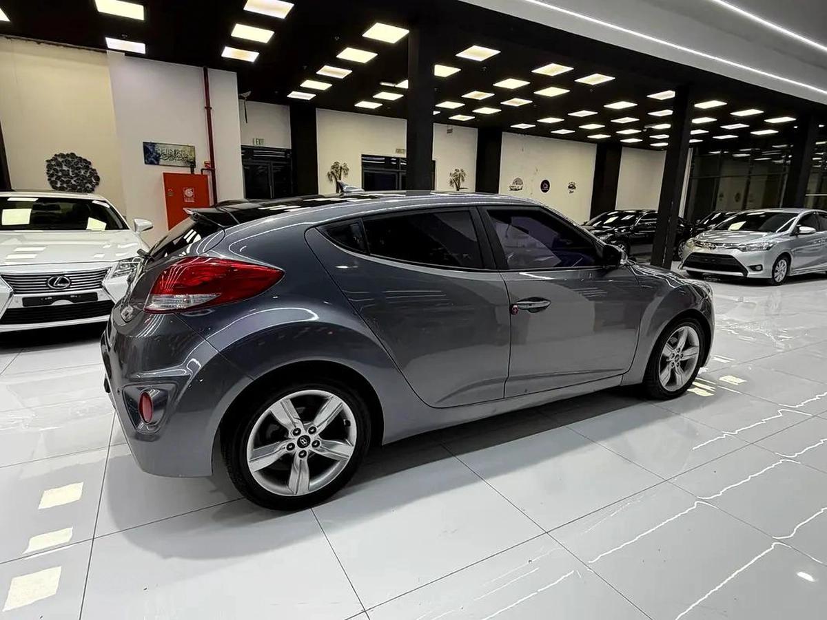 Hyundai Veloster Korean clean title-5-5