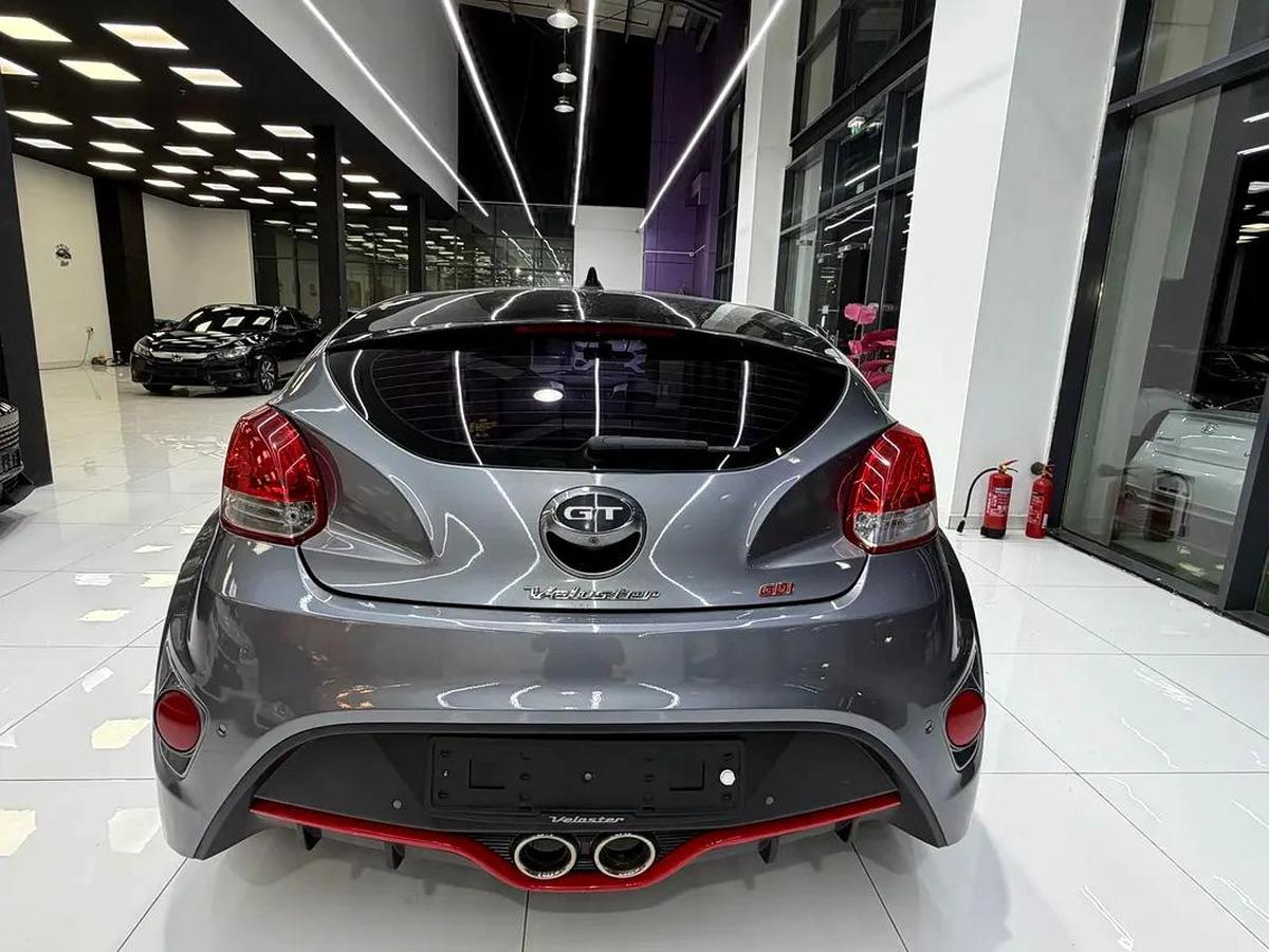 Hyundai Veloster Korean clean title-7-7