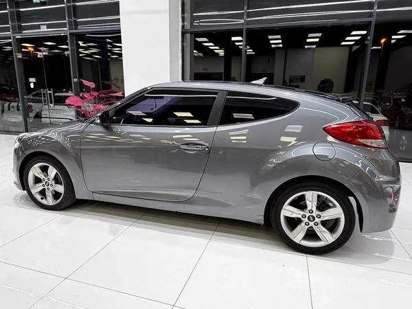 Hyundai Veloster Korean clean title