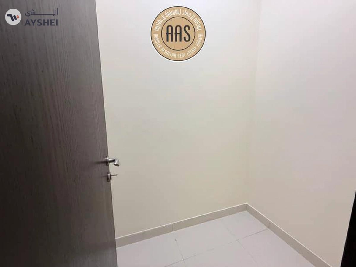 NEXT TO METRO || VACANT || READY TO MOVE || ALL AMENITIES-2-2