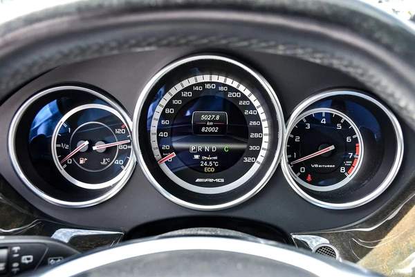 2013 - BENZ CLS63 AMG SHOOTING BRAKE - BRAND NEW CONDITION - ONLY 82,000 KM