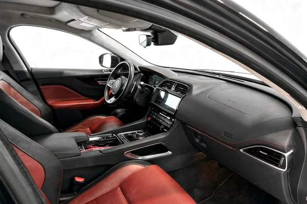 AED 1,665 / Monthly l 0% Downpayment l R-Sport l 1 Year Warranty