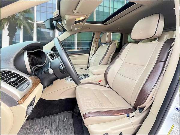 2017 Jeep Grand Cherokee Exclusive - GCC Specs | Original paint