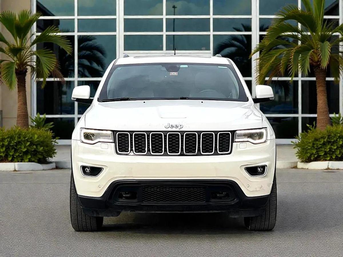 2017 Jeep Grand Cherokee Exclusive - GCC Specs | Original paint-5-5