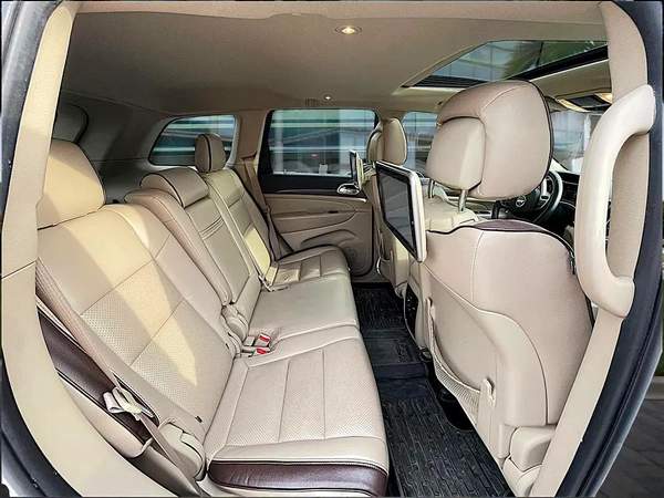 2017 Jeep Grand Cherokee Exclusive - GCC Specs | Original paint