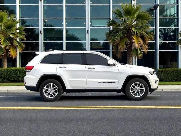 2017 Jeep Grand Cherokee Exclusive - GCC Specs | Original paint