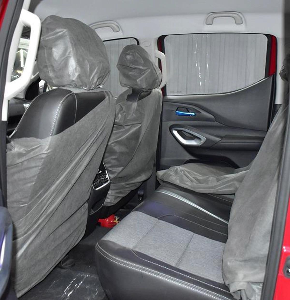 Peugeot Landtrek 4WD ( 2023 Model ) in Red Color GCC Specs-2-2