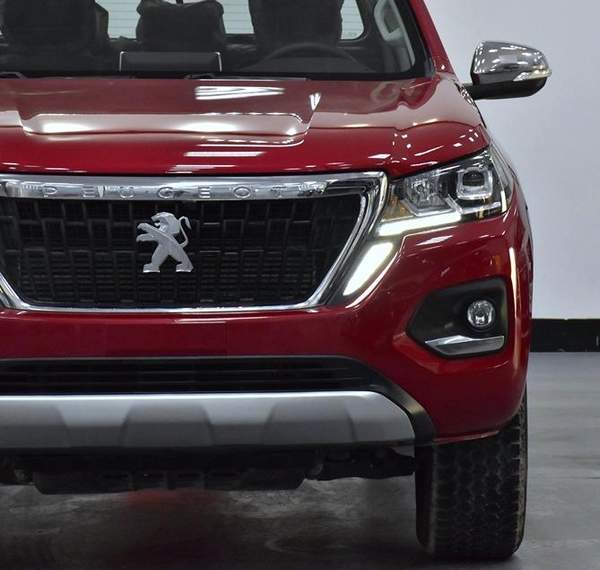 Peugeot Landtrek 4WD ( 2023 Model ) in Red Color GCC Specs