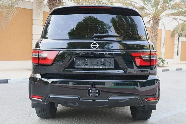 NISSAN Patrol-2024-LE PLATINUM-BLACK EDITION-33000KM-UNDER WARRANTY-GCC SPECS