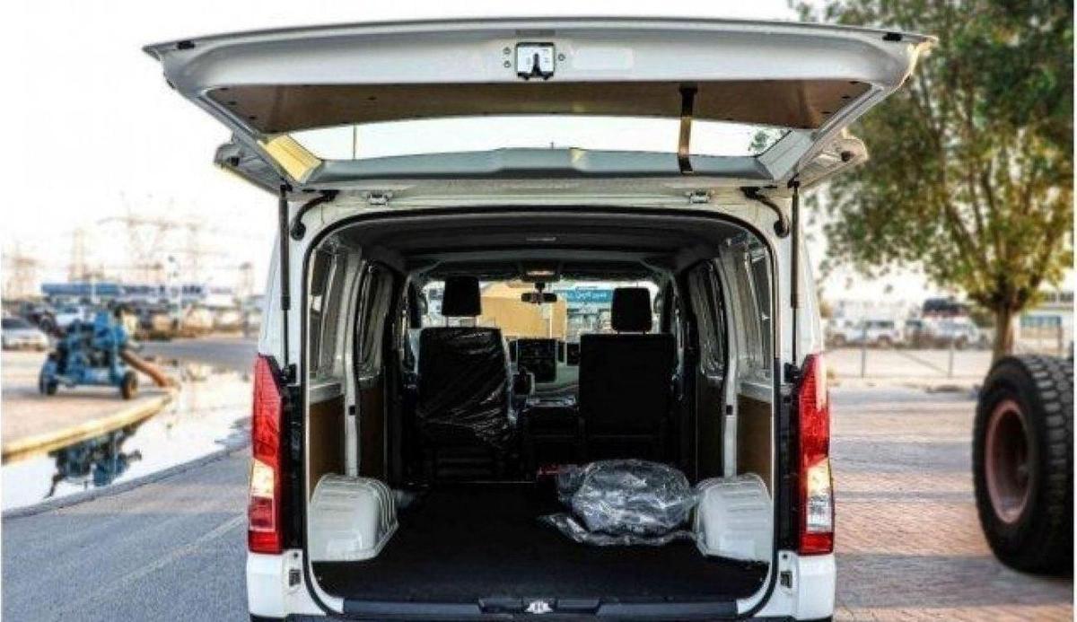 Toyota Hiace-4-4