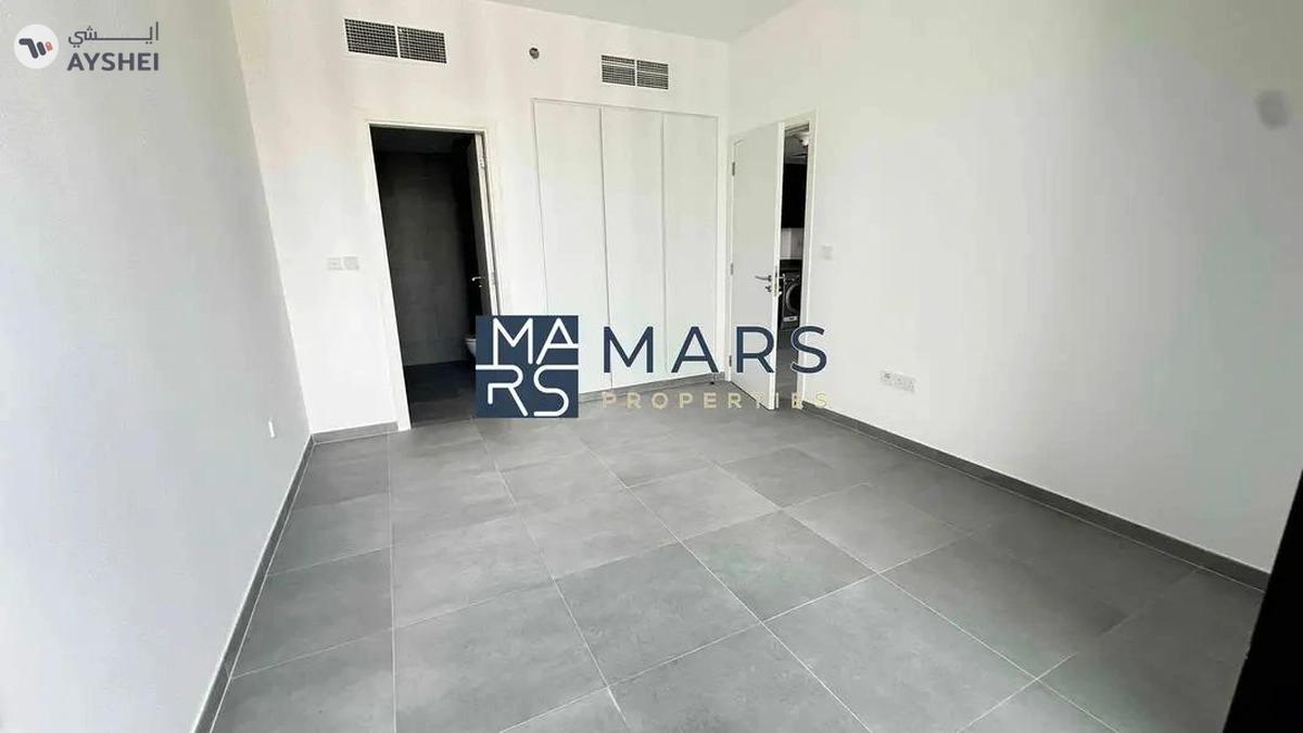 Brand new one bedroom for rent in tiraz 8 for 55,000 AED yearly-10-10