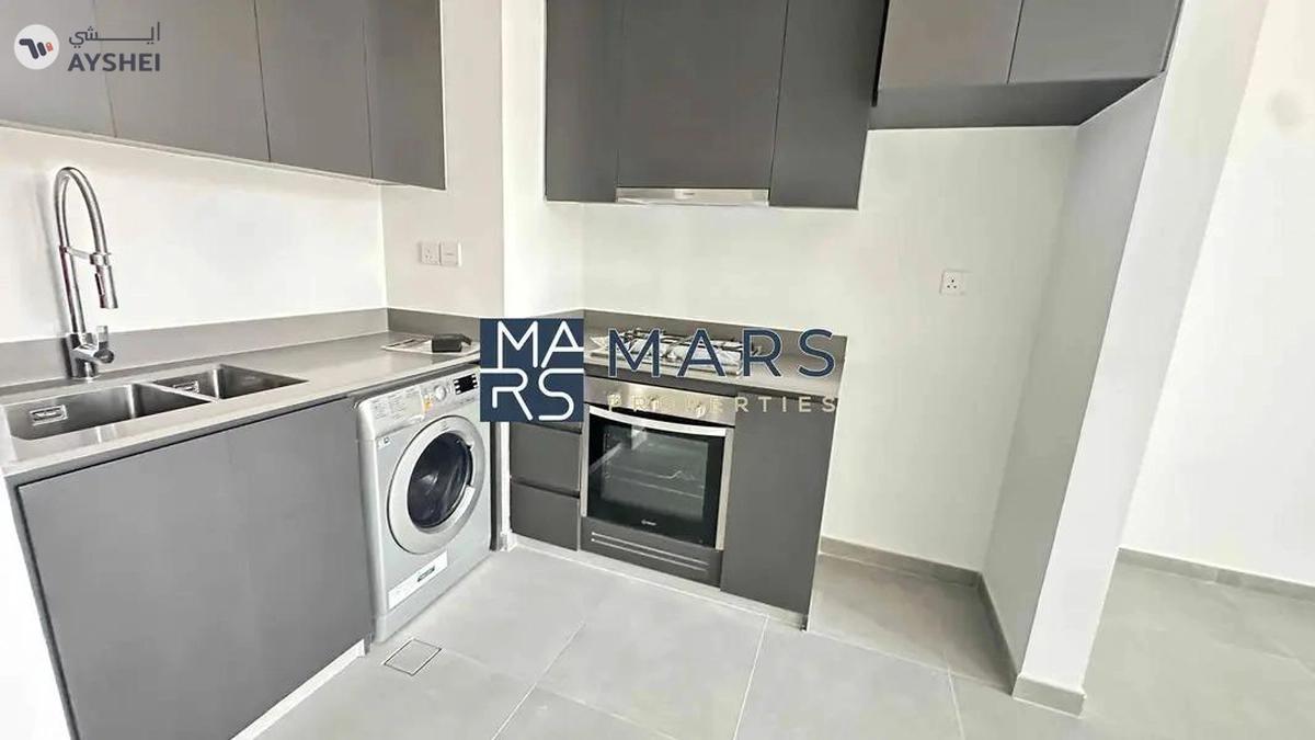 Brand new one bedroom for rent in tiraz 8 for 55,000 AED yearly-8-8