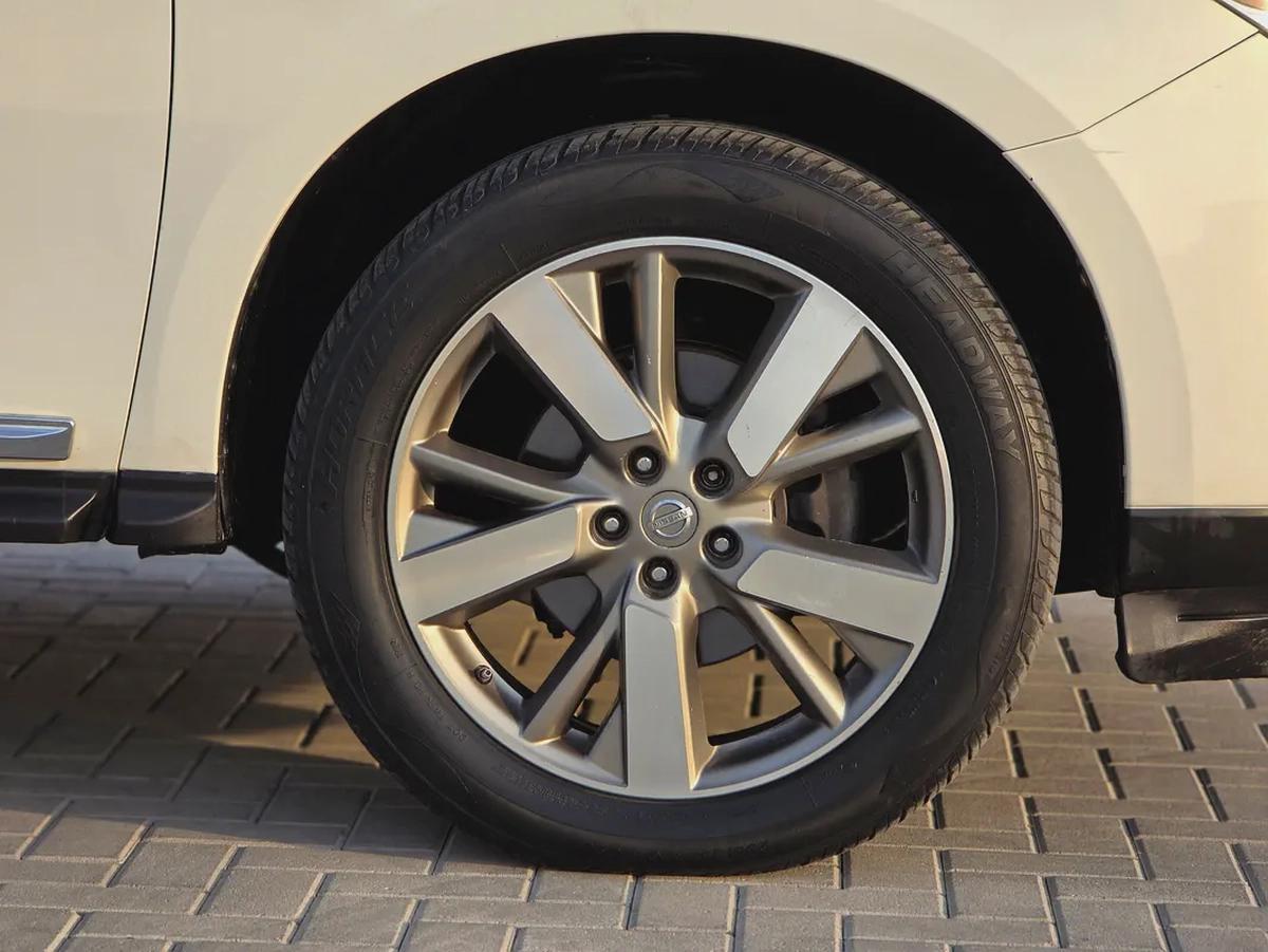 NISSAN Pathfinder 2014 GCC-4-4