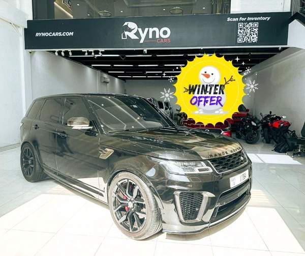 Massive Price Drop!!! // AED 3,900 // 20% DP // 2019 Range Rover SVR