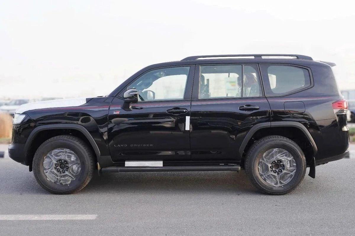 Toyota Land Cruiser GR SPORT DIESEL FULL OPTION 2026-4-4
