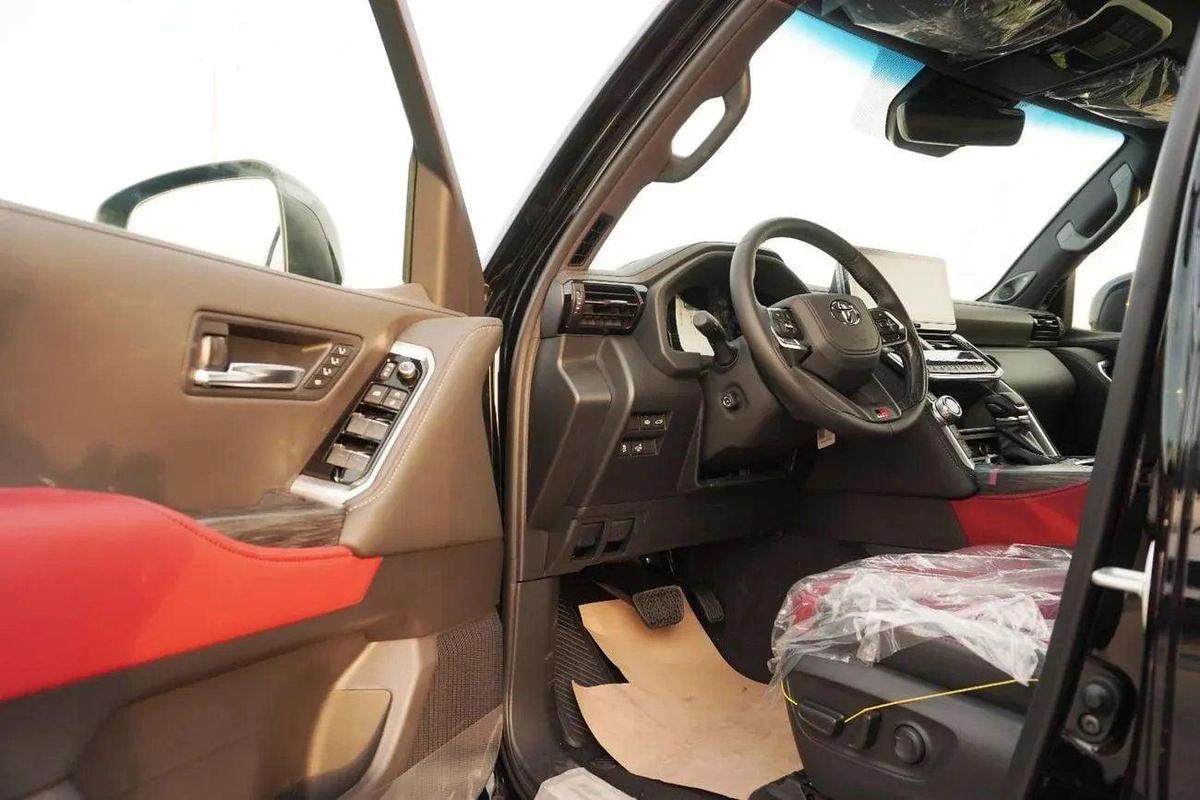 Toyota Land Cruiser GR SPORT DIESEL FULL OPTION 2026-14-14