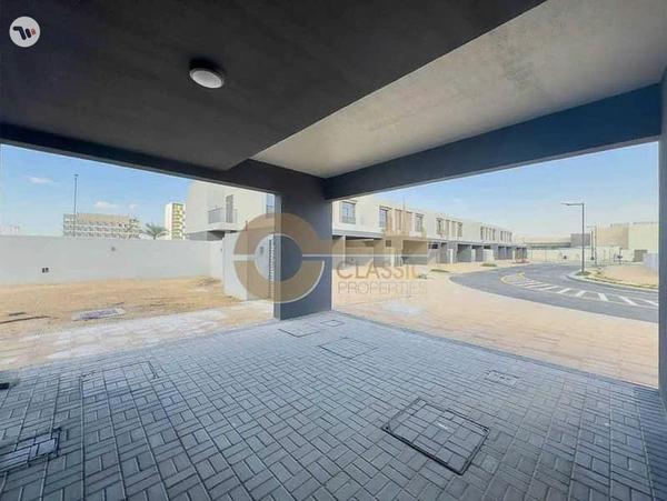 Single Row | Large Plot Size | Premium Unit