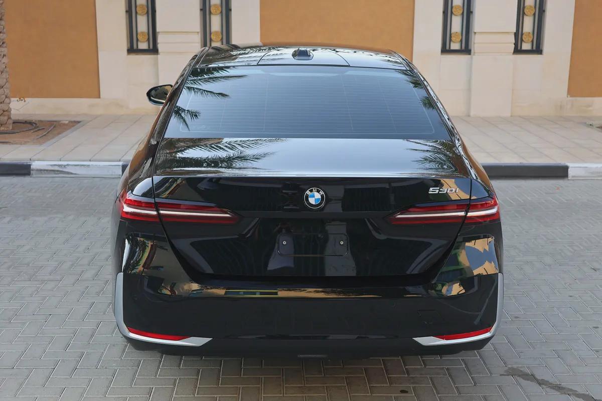 BMW 530I-2025-3000KM-GCC SPECS-UNDER WARRANTY SERVICE -EXCELLENT CONDITION-8-8