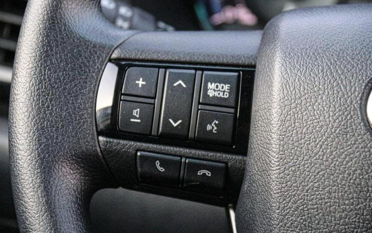 Toyota Hilux Toyota Hilux Adventure 4.0L petrol 2025 in UAE- Black-13-13