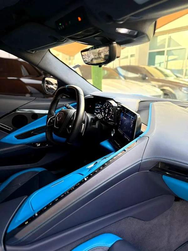 CHEVROLET CORVETTE C8 3LT GCC 2023 70th anniversary Special Order Full Service History (Under Warran