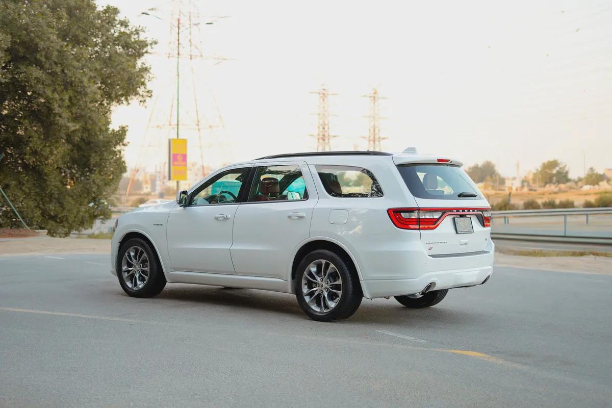 AED 1,695/Month | R/T 5.7L HEMI V8 | Free Wrranty | GCC Specs | REF#M63221-4-4