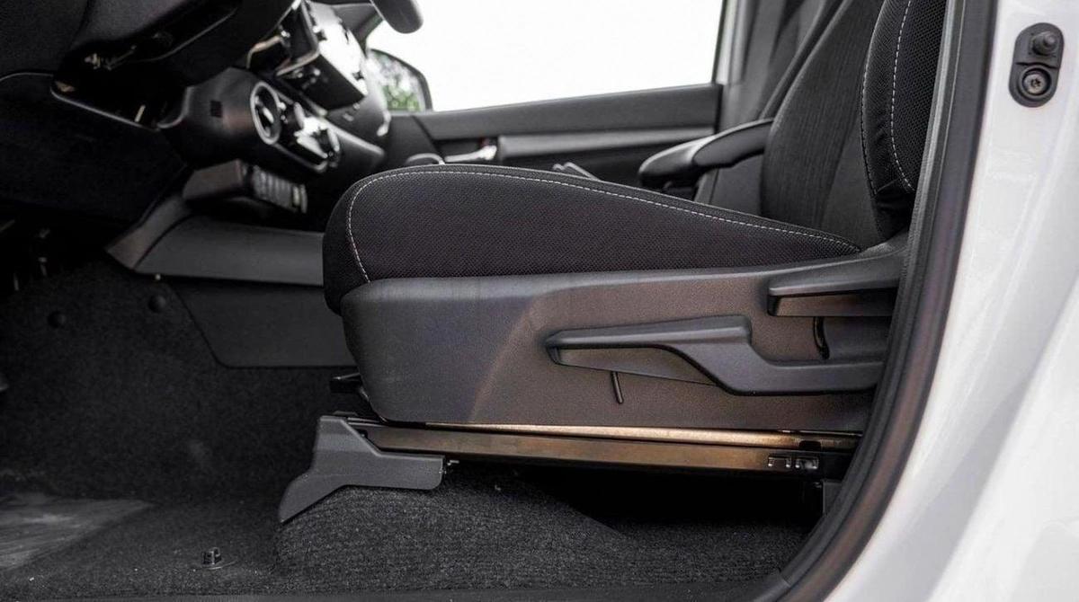 Toyota Hilux Toyota Hilux Adventure 2.8L Diesel 4x4 MY2025-14-14