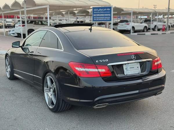 Mercedes-Benz E 550,V8 Coupe 2011, Japanese Specs, Excellent Condition