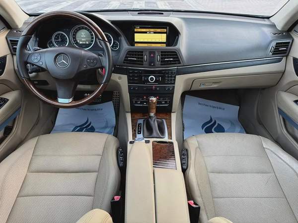 Mercedes-Benz E 550,V8 Coupe 2011, Japanese Specs, Excellent Condition