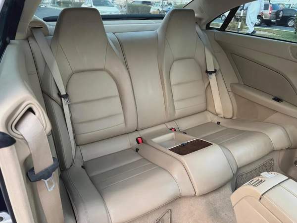 Mercedes-Benz E 550,V8 Coupe 2011, Japanese Specs, Excellent Condition