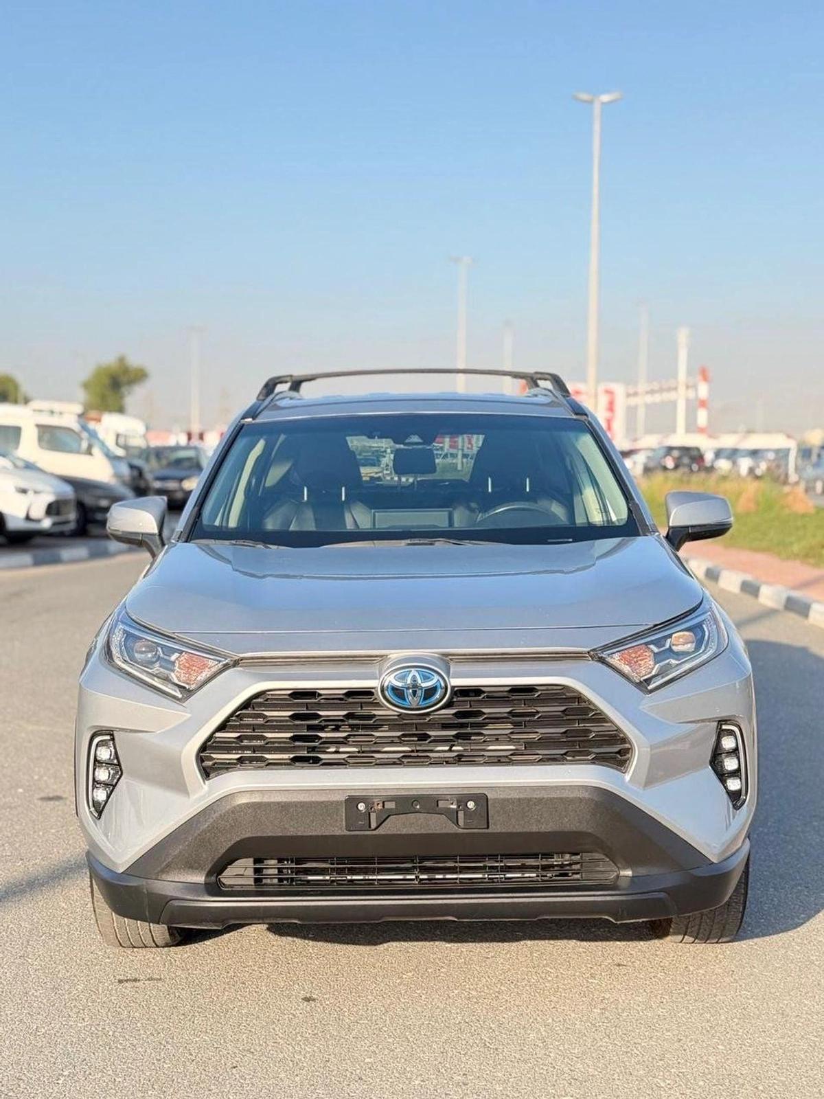 Toyota RAV4 Hybrid XLE 2.5L-1-1