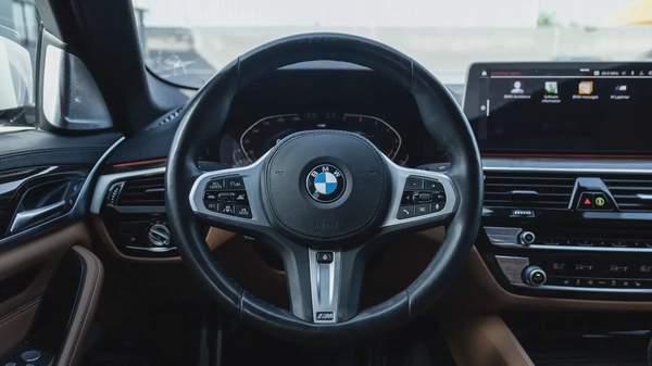 BMW 5 Series 520 2021