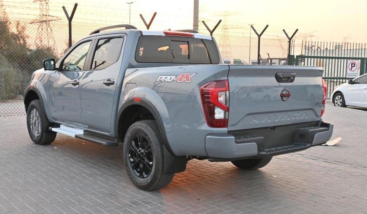 Nissan Navara Nissan Navara 2.5L Diesel 2025-2-2