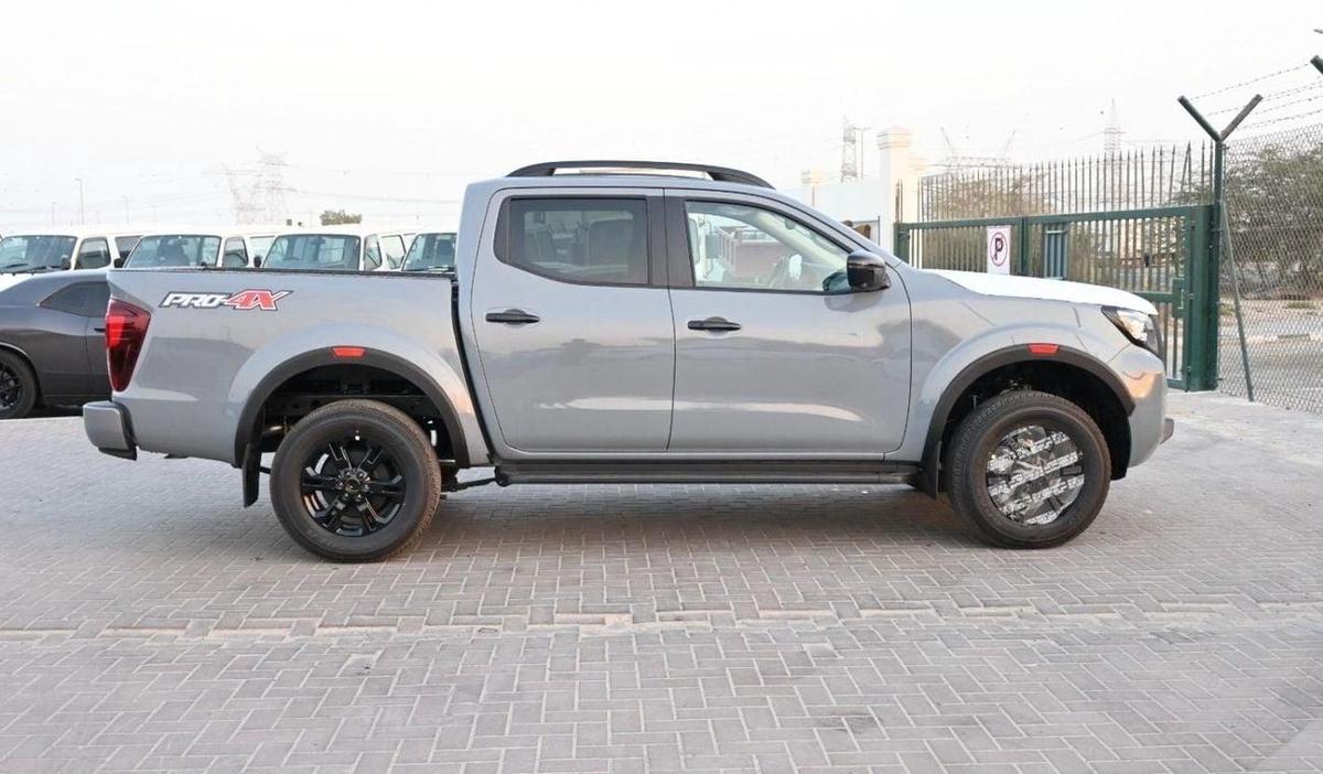 Nissan Navara Nissan Navara 2.5L Diesel 2025-8-8
