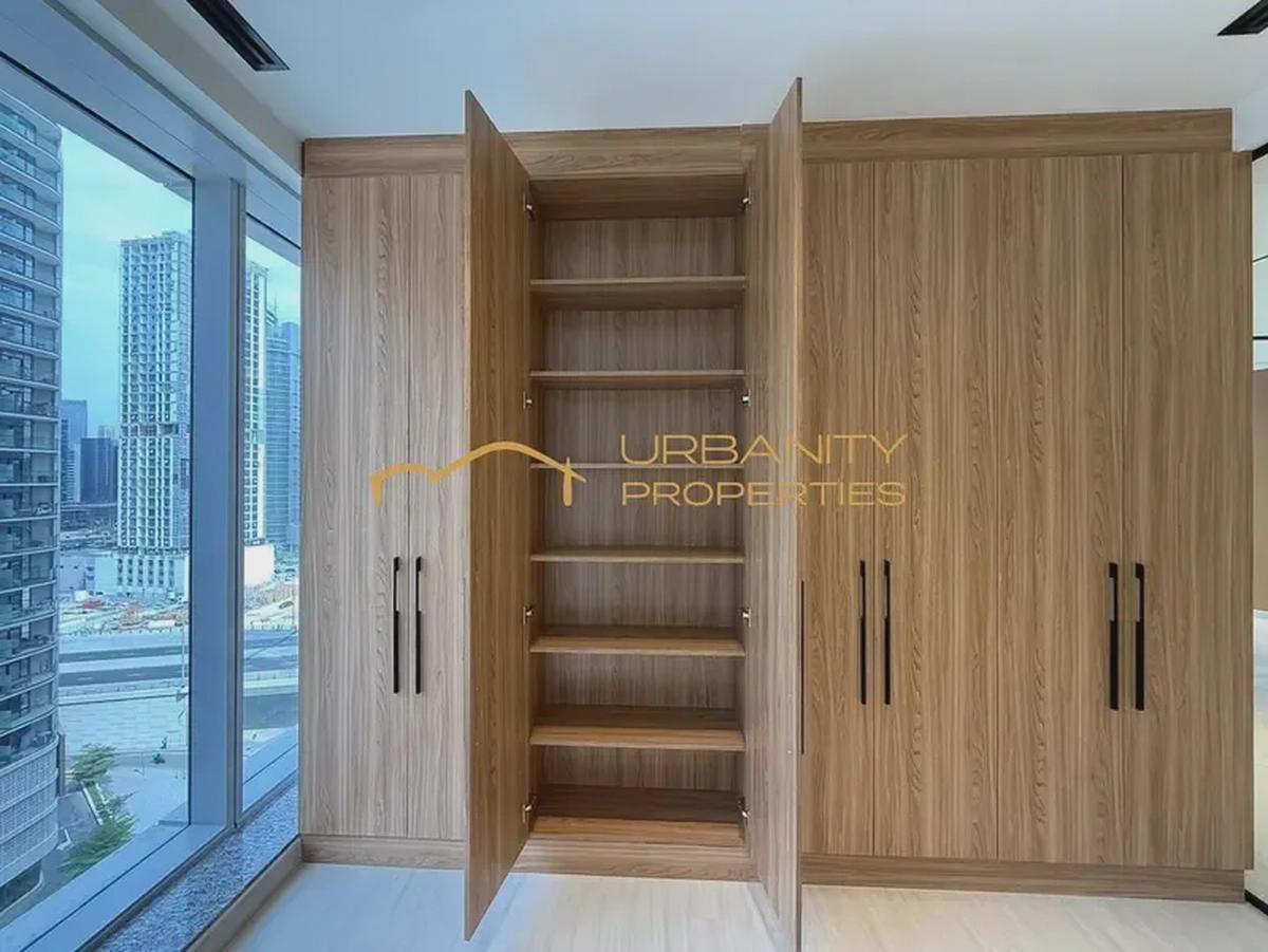 Fully Fitted Office | 2 Parking | Prime Business Bay Location-4-4