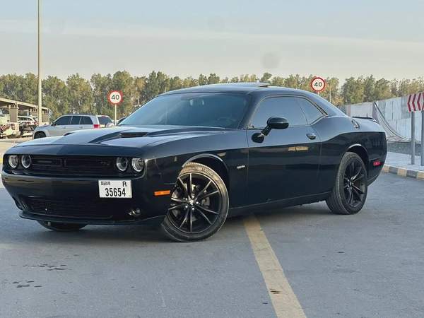 دودج تشالنجر 2018 مواصفات امريكية هيمي 5.7 بحالة جيدة