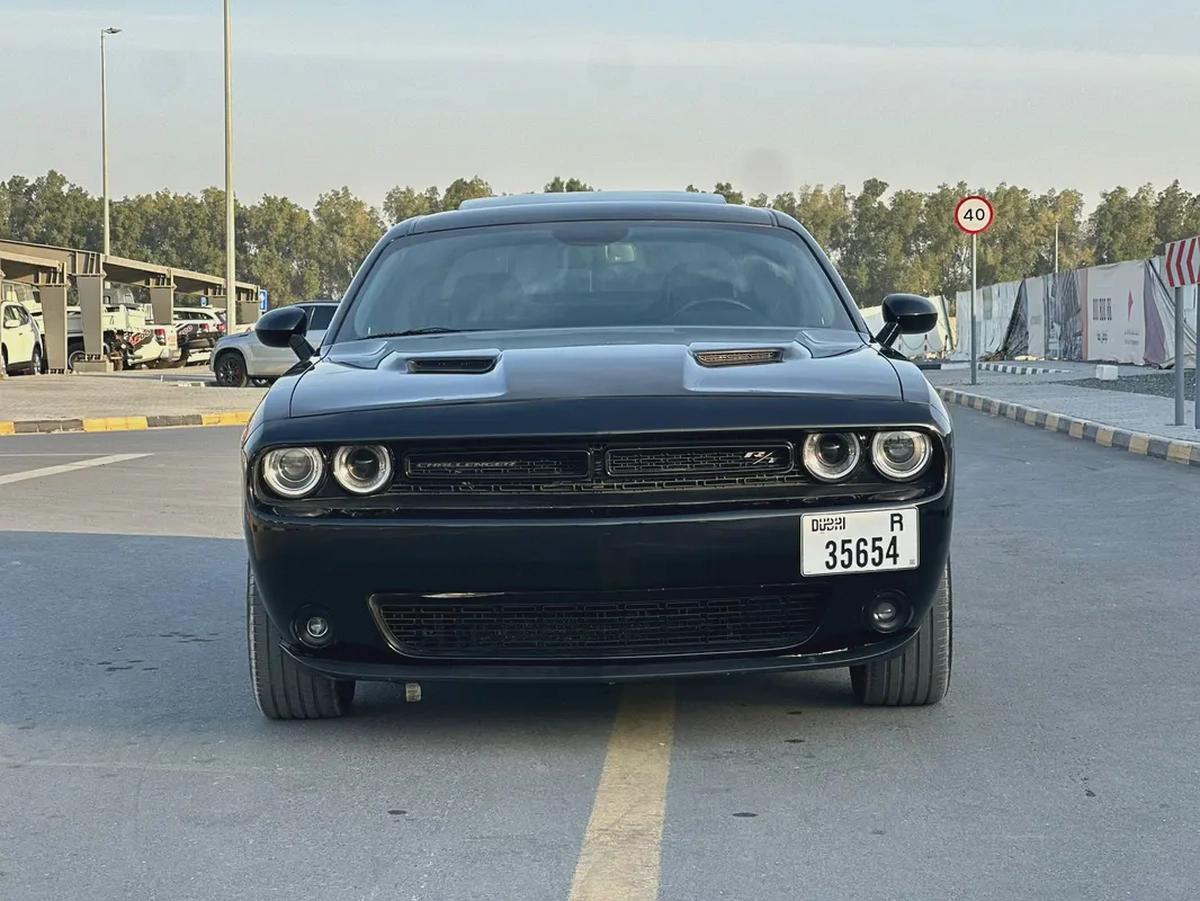 دودج تشالنجر 2018 مواصفات امريكية هيمي 5.7 بحالة جيدة-3-3