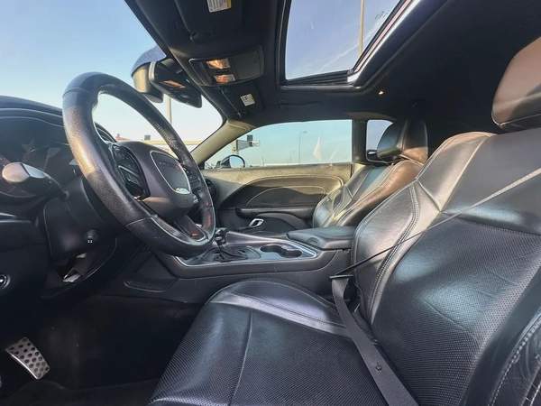 دودج تشالنجر 2018 مواصفات امريكية هيمي 5.7 بحالة جيدة