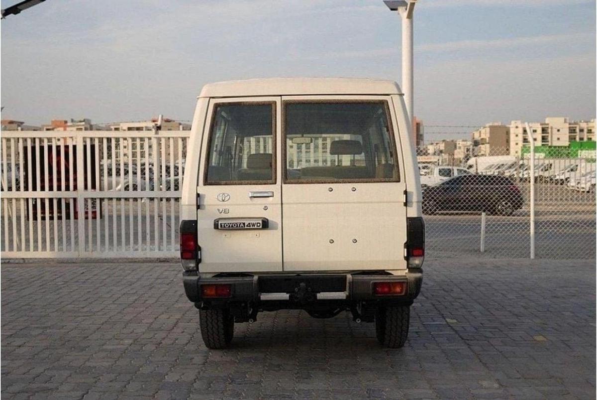 Toyota Land Cruiser 70 Toyota Land Cruiser Hard Top LC78 4.5L 3DOOR V8 Diesel 2024-1-1