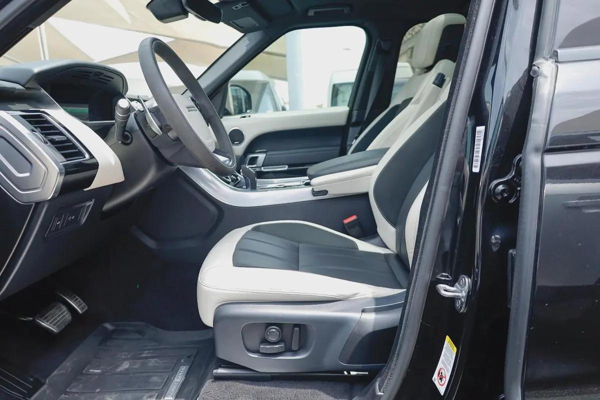 Land Rover Range Rover Sport HST 2021 - - Excellent Condition-4-4