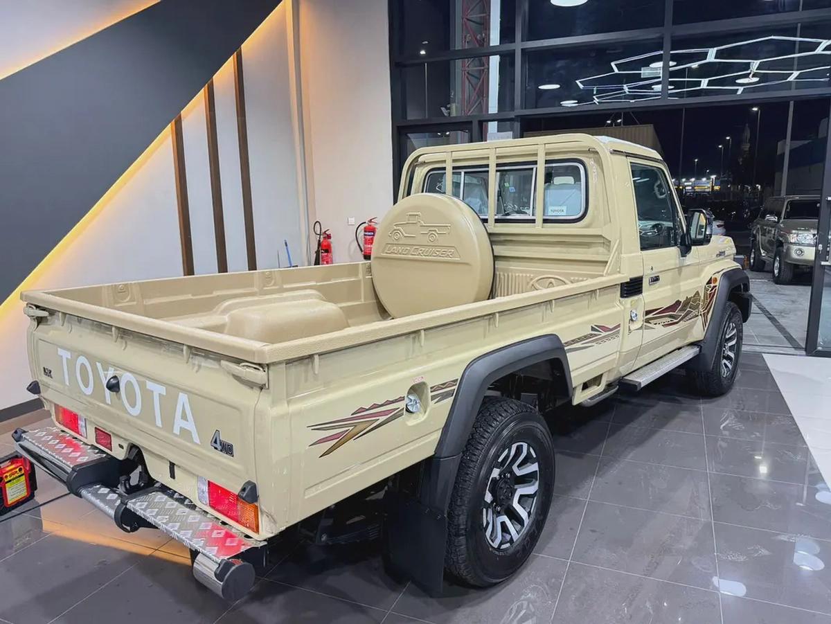 TOYOTA LC79 AT SC 4.0L FULL 2025YM تويوتا بيك اب غماره بنزين فل-3-3