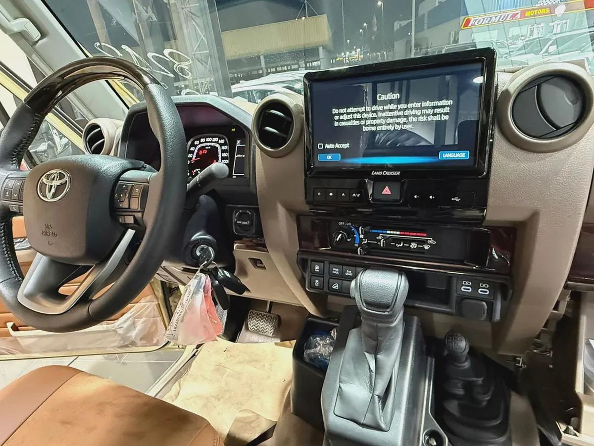 TOYOTA LC79 AT SC 4.0L FULL 2025YM تويوتا بيك اب غماره بنزين فل-5-5