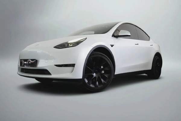 2,461 AED / 60 month’s | 0% DP | 2023 Tesla Model Y Long Range Dual Motor / Tesla Warranty