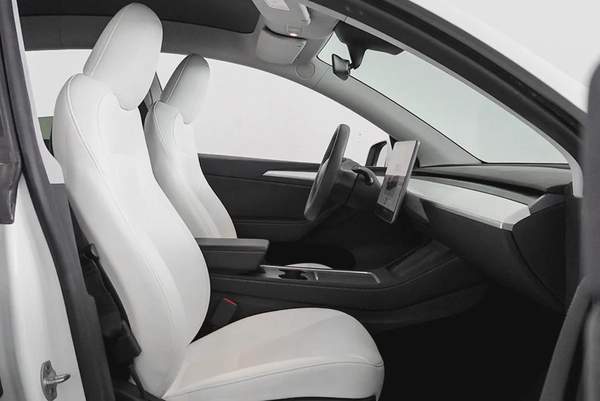 2,461 AED / 60 month’s | 0% DP | 2023 Tesla Model Y Long Range Dual Motor / Tesla Warranty