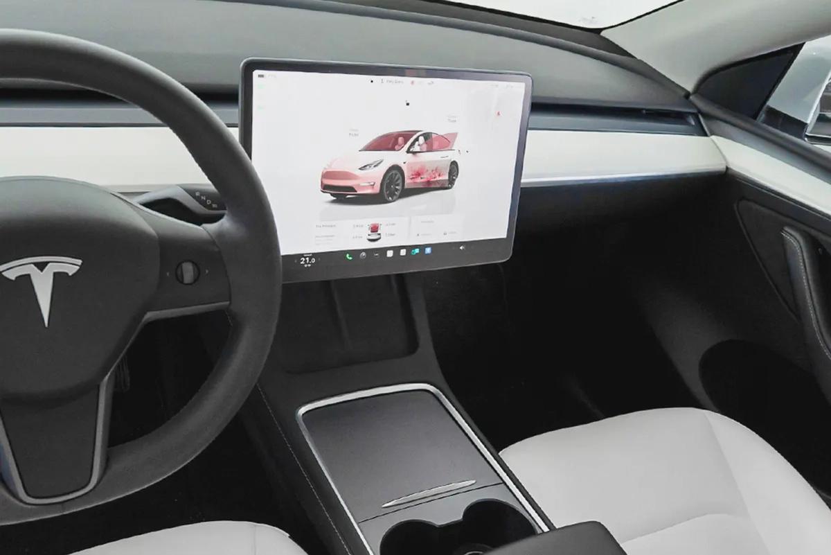 2,461 AED / 60 month’s | 0% DP | 2023 Tesla Model Y Long Range Dual Motor / Tesla Warranty-8-8