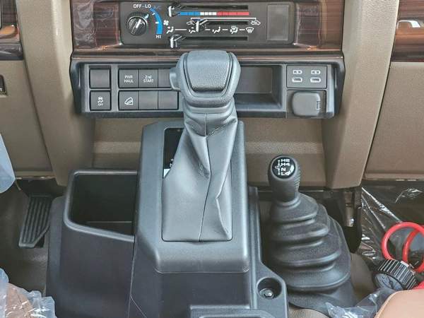 Toyota Land Cruiser Pick Up LC79 Double Cabin | 2.8L V4 Diesel | A/T | DVD CAMERA | DIFF LOCK | FULL OPTION | MY2025