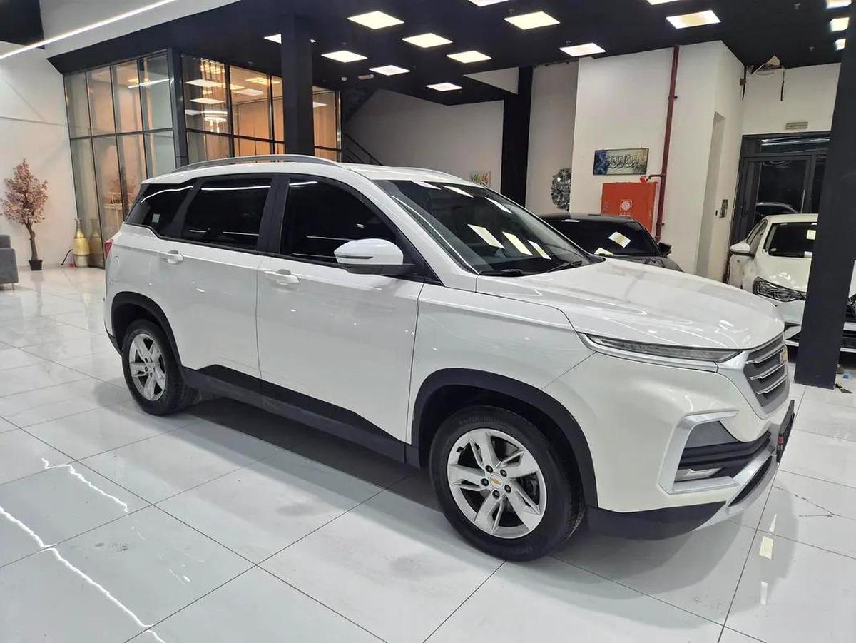 Chevrolet Captiva Gcc Mid option-3-3
