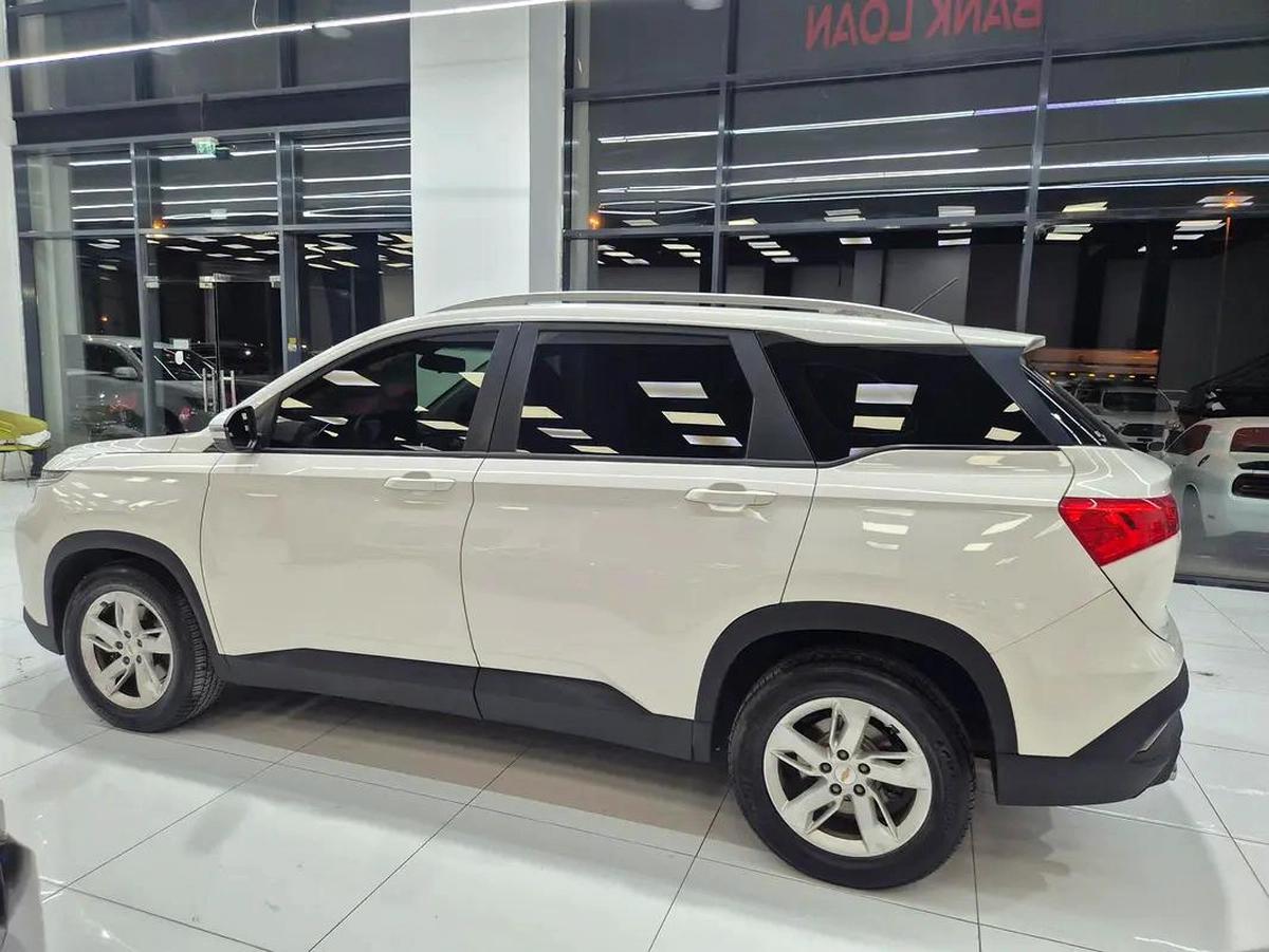 Chevrolet Captiva Gcc Mid option-9-9