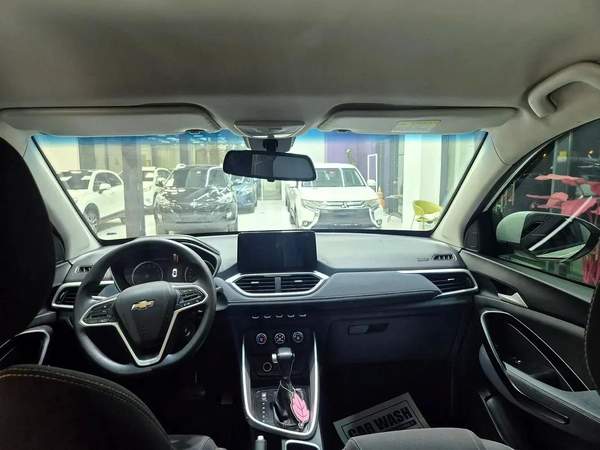 Chevrolet Captiva Gcc Mid option